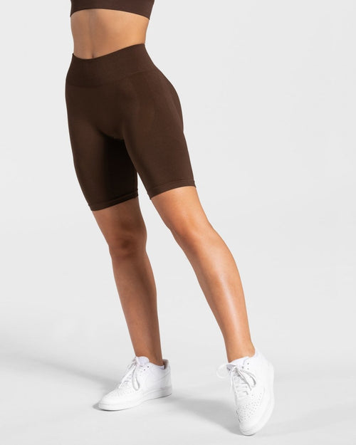 Charming Scrunch Short