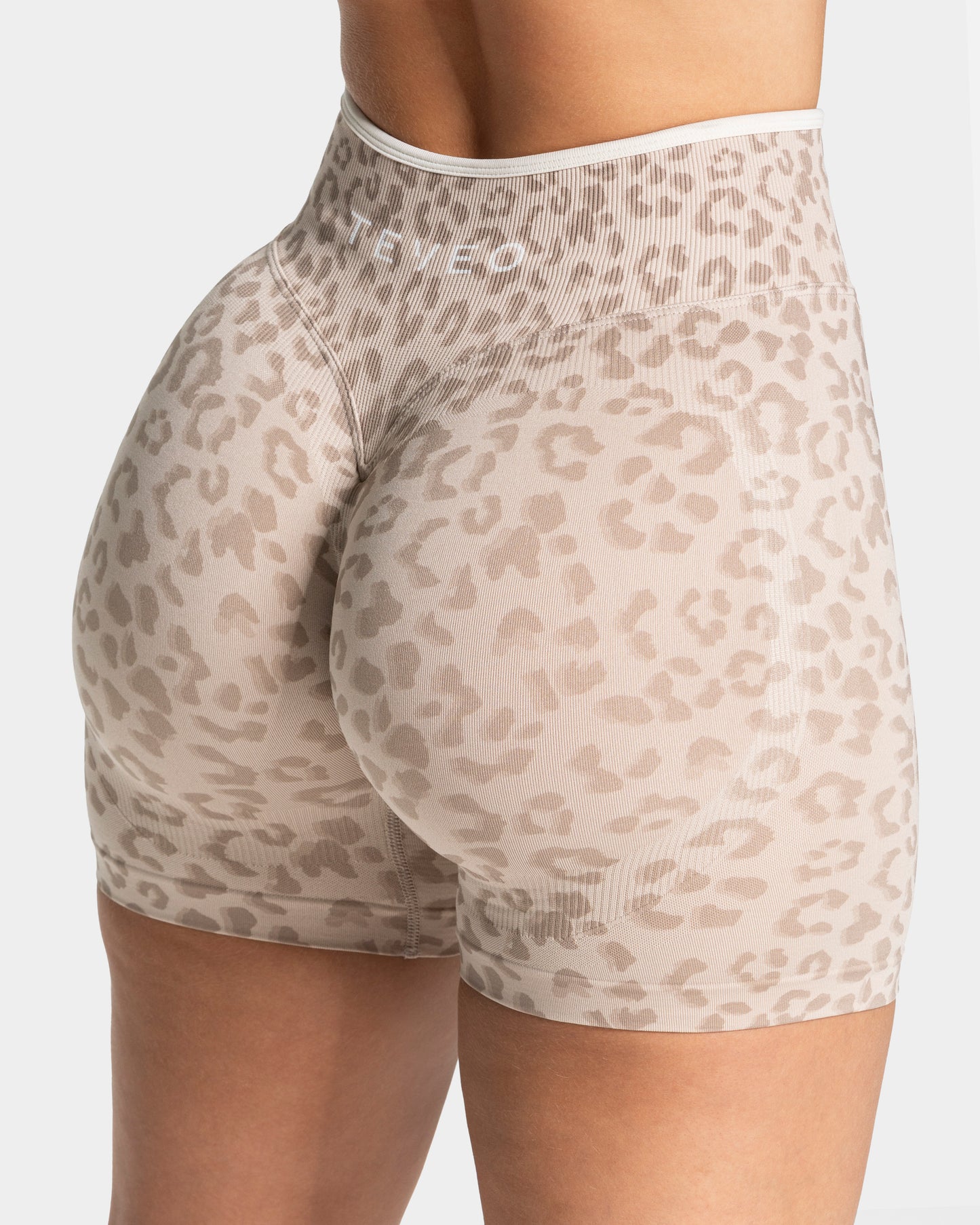 Ignite Sculpt Scrunch Short "Leo"